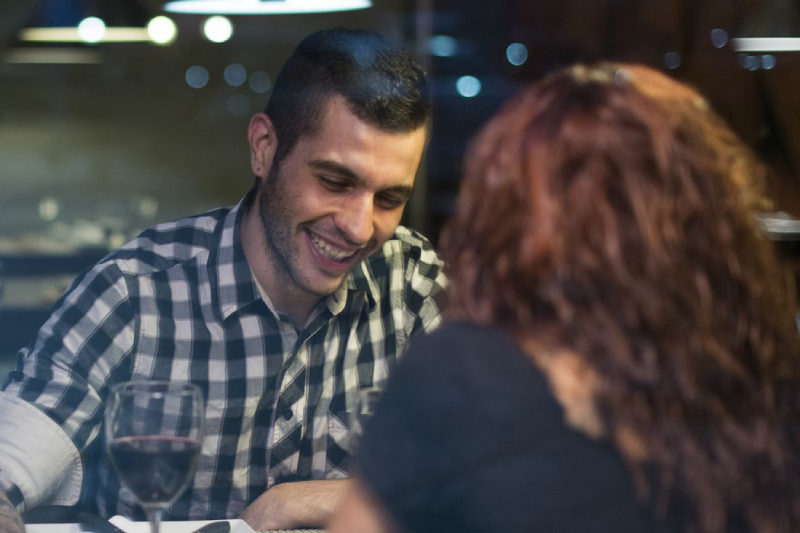 Happy Speed Dating Couple Meeting In Charlotte